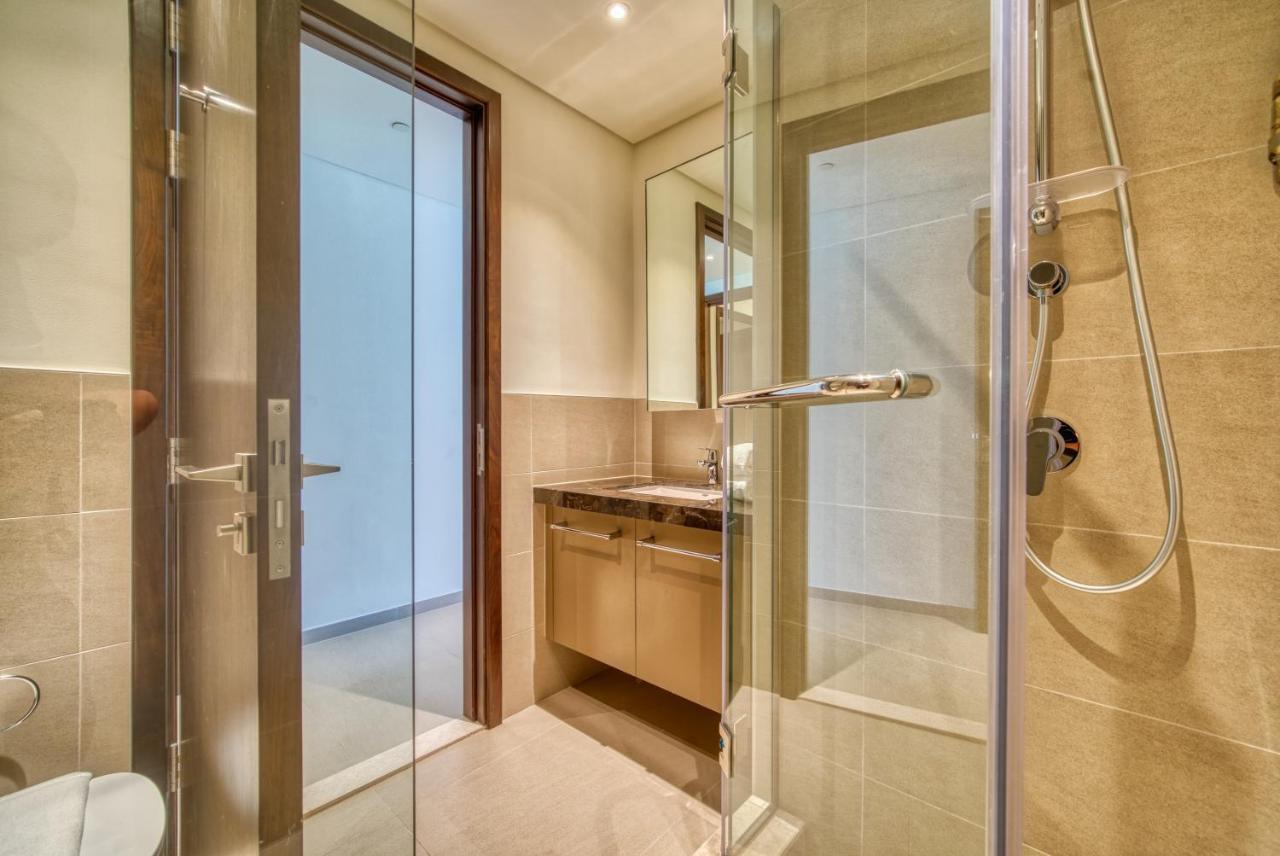 Incredible Views From This Classy Apt With Terrace Dubai Exterior photo