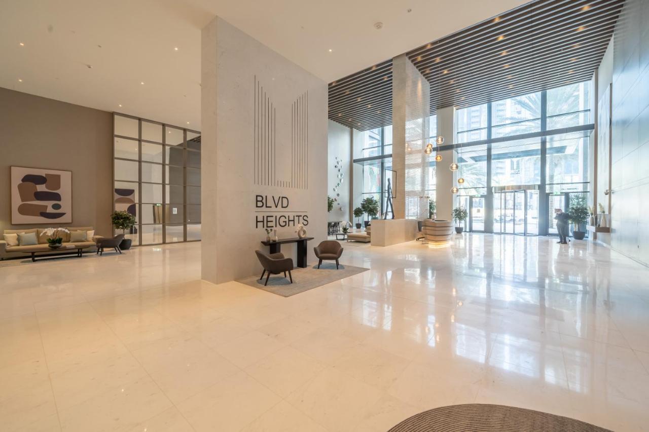 Incredible Views From This Classy Apt With Terrace Dubai Exterior photo